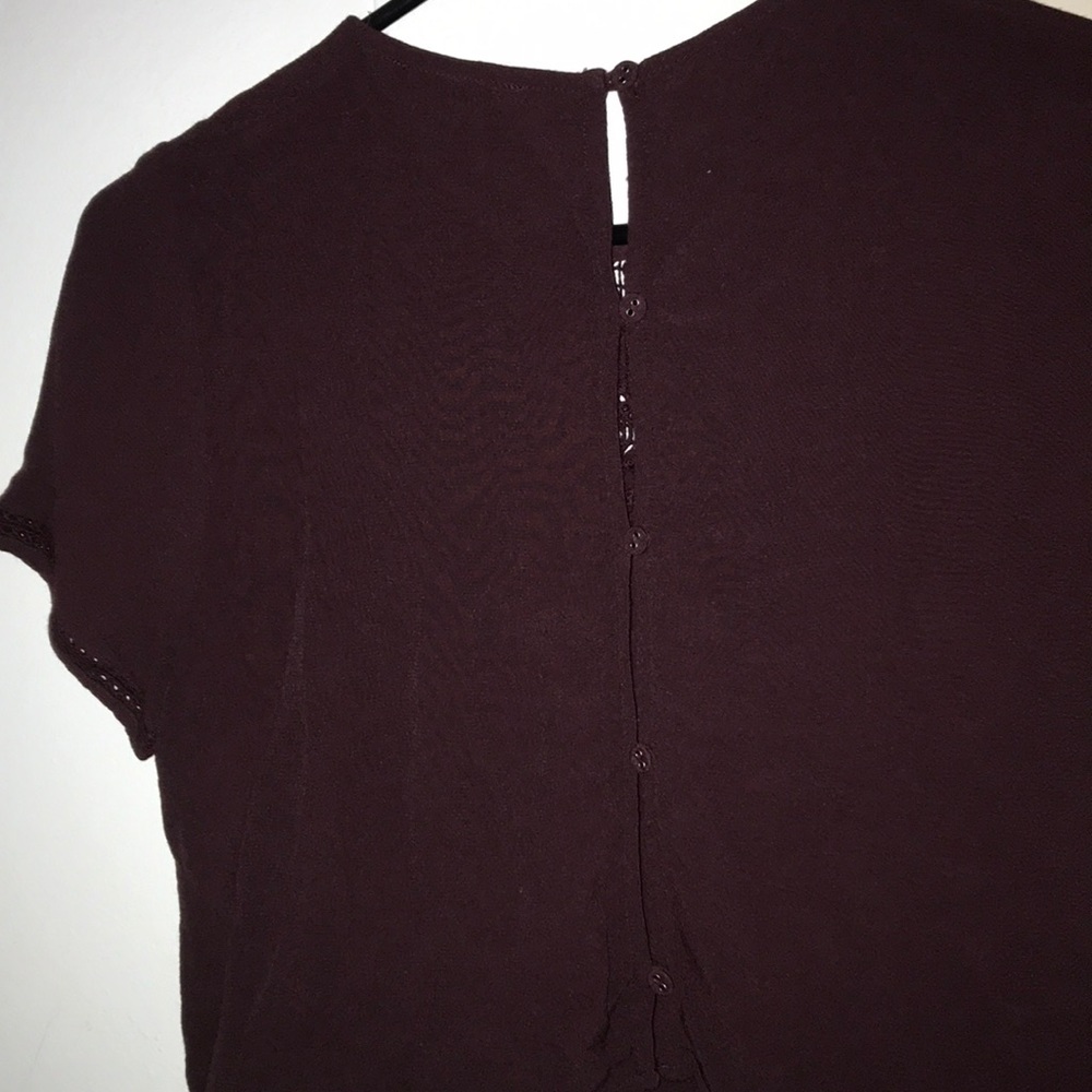 SUPER CUTE maroon crop top! - Picture 3 of 3